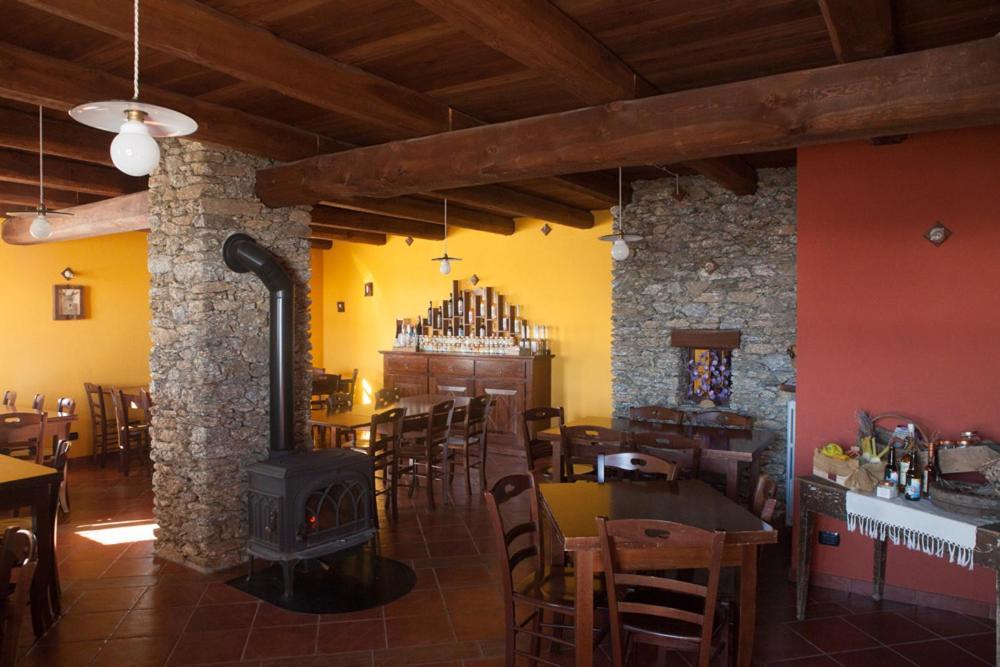 Agriturismo A Nostro Mizoun Ostana Luaran gambar